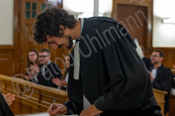 Séance admitions des avocats Signature